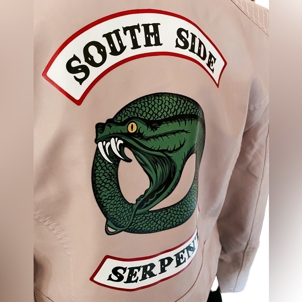ZOLA FSLR Pink Faux Leather Cropped Moto Jacket “Southside Serpents” Cut… - Picture 9 of 12